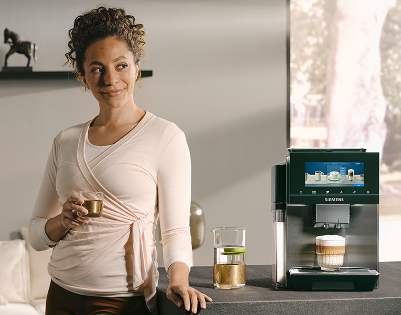 Siemens Kaffeevollautomat EQ900 plus lässt keine Wünsche offen
