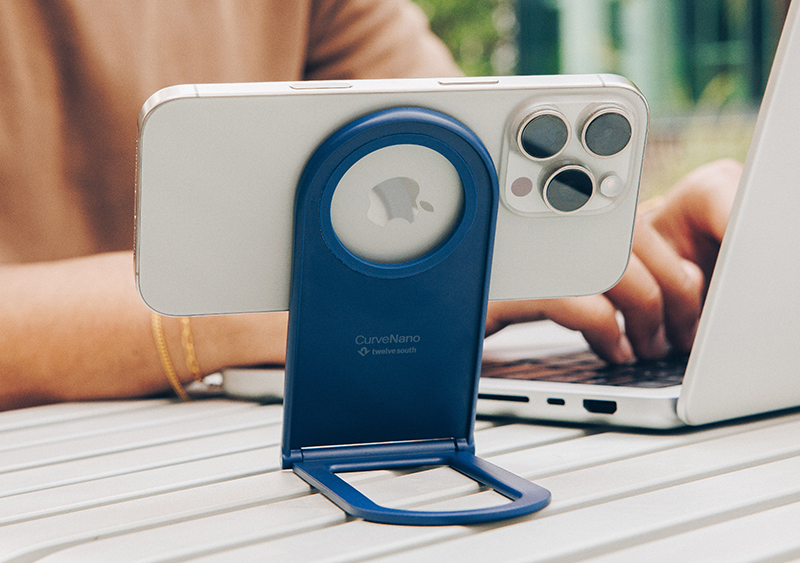 Curve Nano Smartphone-Ständer von Twelve South