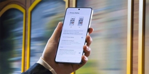 Das Samsung Galaxy S26 Ultra mit integriertem Privacy Display begrenzt die Seitenansicht auf den Bildschirm