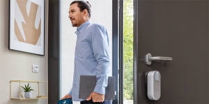 Das Linus-Türschloss ergänzt das Bosch Smart Home-System um eine Zugangssteuerung