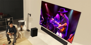 Bildschirmgrößen von 42 bis 97 Zoll, inklusive einem neuen 65 Zoll Wireless OLED TV